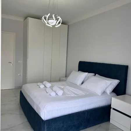 Private Luxurious *